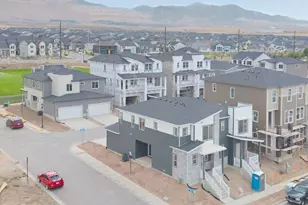 12696 S S Glacier Trail Ln Ln, Herriman, UT 84096 - Photo 2