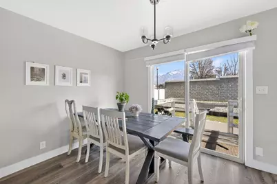 1798 E Sunrise Meadow Dr, Sandy, UT 84093 - Photo 8