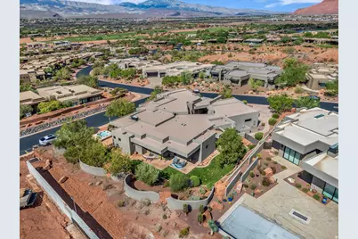 2047 W Cougar Rock Cir, Saint George, UT 84770 - Photo 46