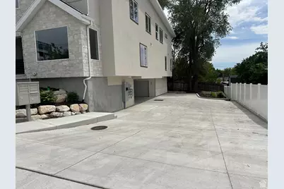 1562 E 3900 S #103, Millcreek, UT 84124 - Photo 4