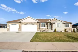 579 E Coach Ln S, Grantsville, UT 84029 - Photo 1