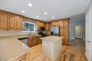 1630 E Plata Way, Sandy, UT 84093 - Photo 12