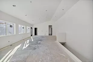 304 N Sherwood Dr, Providence, UT 84332 - Photo 8