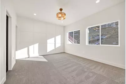 304 N Sherwood Dr, Providence, UT 84332 - Photo 18