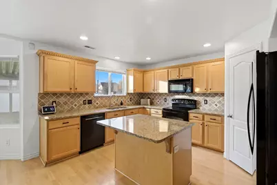 1218 S 1420 W, Woods Cross, UT 84087 - Photo 32