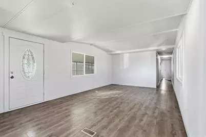 2600 N Hill Rd #19, Layton, UT 84041 - Photo 4