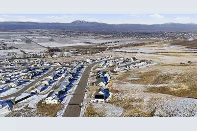 907 E 630 N, Hyde Park, UT 84318 - Photo 12