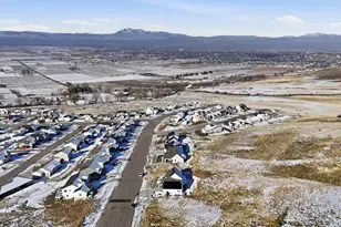 907 E 630 N, Hyde Park, UT 84318 - Photo 12