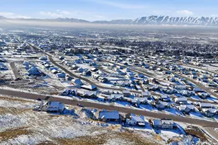 907 E 630 N, Hyde Park, UT 84318 - Photo 10