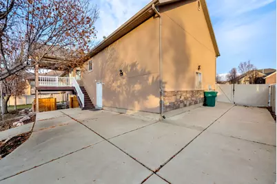 273 N 2975 W, Layton, UT 84041 - Photo 6