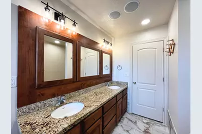 6745 S Sienna Ln, Midvale, UT 84047 - Photo 16