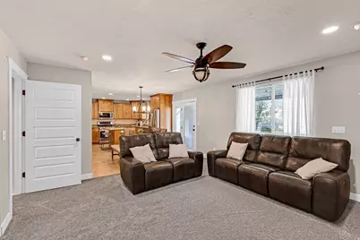 34 S 3600 W, Layton, UT 84041 - Photo 12