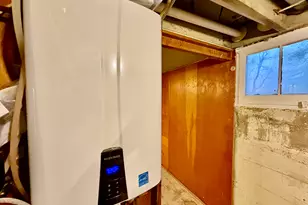 103 S 100 E, Bountiful, UT 84010 - Photo 36