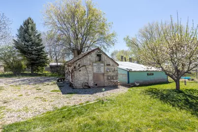 2017 N 2000 W, Farr West, UT 84404 - Photo 16