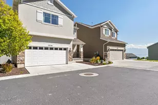 2956 S Willow Creek Dr, Saratoga Springs, UT 84045 - Photo 2