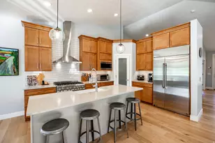 1562 E Lone Peak Dr, Holladay, UT 84117 - Photo 2