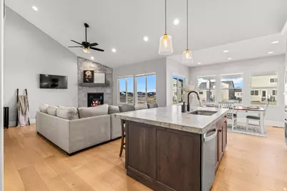 30 Pier Pl, Stansbury Park, UT 84074 - Photo 12