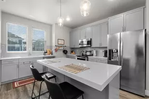 11362 S Willow Walk Dr, South Jordan, UT 84009 - Photo 4