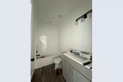 114 E 2000 S, Vernal, UT 84078 - Photo 8