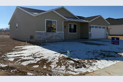114 E 2000 S, Vernal, UT 84078 - Photo 2