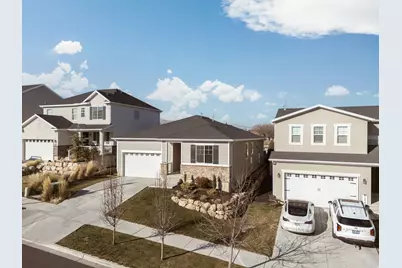 3229 S. Peregrine Trl, Saratoga Springs, UT 84045 - Photo 2