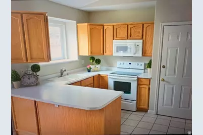 11463 S Cranberry Hill Ct E, Draper, UT 84020 - Photo 8