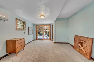 7609 S 2700 E, Cottonwood Heights, UT 84121 - Photo 30