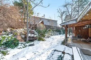 7609 S 2700 E, Cottonwood Heights, UT 84121 - Photo 36