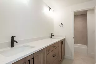 11202 S 1000 E, Sandy, UT 84094 - Photo 20