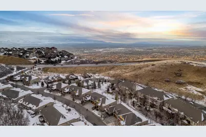1370 E Meadow Valley Dr, Draper, UT 84020 - Photo 58