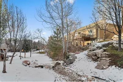 1370 E Meadow Valley Dr, Draper, UT 84020 - Photo 28