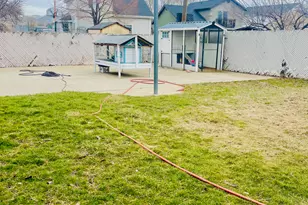 1086 W Wenco Dr S, Salt Lake City, UT 84104 - Photo 10