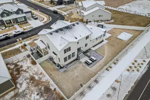 1932 Charlotte Ct, Mapleton, UT 84664 - Photo 4