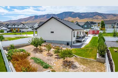 3727 S Larkspur Cir, Saratoga Springs, UT 84045 - Photo 40