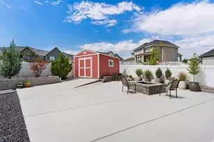 3727 S Larkspur Cir, Saratoga Springs, UT 84045 - Photo 32