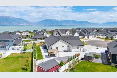 3727 S Larkspur Cir, Saratoga Springs, UT 84045 - Photo 44