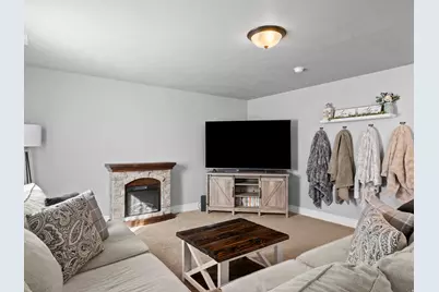 366 E 1970 N, Tooele, UT 84074 - Photo 18