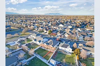 302 E Interlochen Ln N, Stansbury Park, UT 84074 - Photo 38