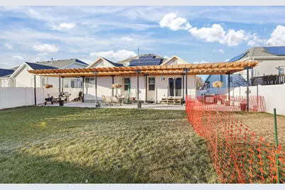 302 E Interlochen Ln N, Stansbury Park, UT 84074 - Photo 30