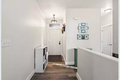 302 E Interlochen Ln N, Stansbury Park, UT 84074 - Photo 2