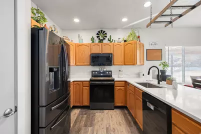 302 E Interlochen Ln N, Stansbury Park, UT 84074 - Photo 8