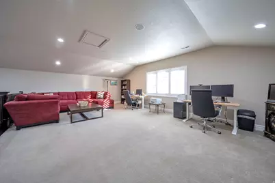 10804 S Hiddenwood Dr, Sandy, UT 84092 - Photo 22