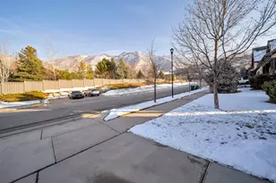 10804 S Hiddenwood Dr, Sandy, UT 84092 - Photo 40
