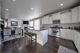 10804 S Hiddenwood Dr, Sandy, UT 84092 - Photo 8