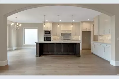 15734 S Rolling Bluff Dr, Draper, UT 84020 - Photo 4