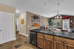 102 E Manilla Dr, Draper, UT 84020 - Photo 10