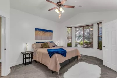102 E Manilla Dr, Draper, UT 84020 - Photo 12