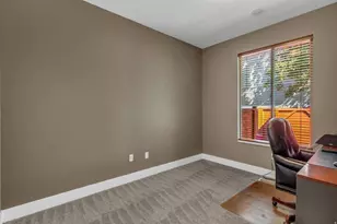 102 E Manilla Dr, Draper, UT 84020 - Photo 18