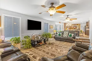 6439 S 1940 E, Murray, UT 84121 - Photo 8