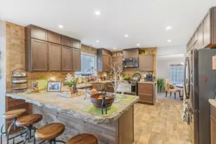 6439 S 1940 E, Murray, UT 84121 - Photo 6